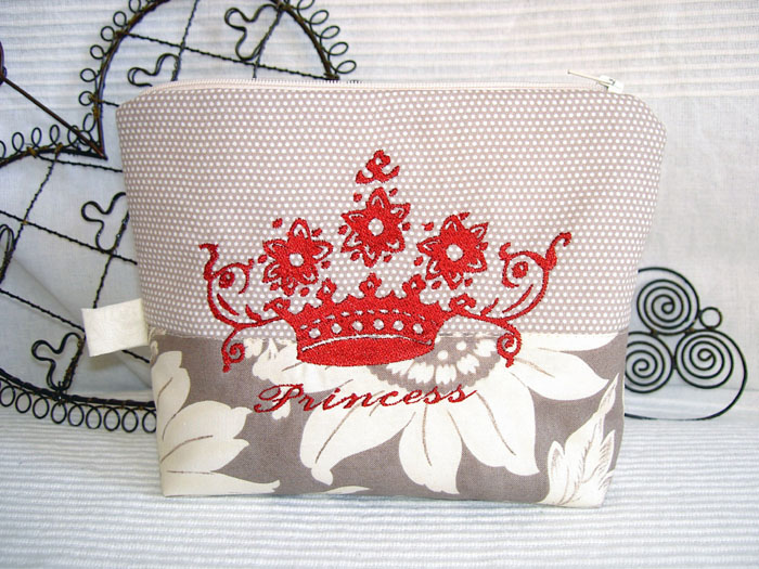 Kosmetiktasche krone