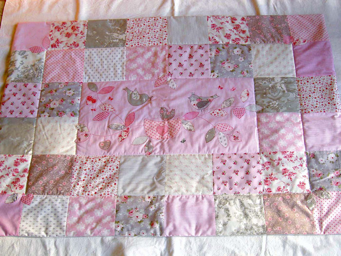 Krabbeldecke Patchwork rosa voegel